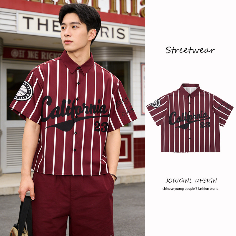 Vertical Stripe Letter and Number Tennis Badge Print Short Shirt for Men, New Spring/Summer Loose Casual Top for Women, Trendy