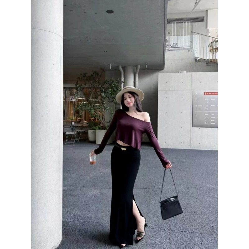 【Original Version - 260g Rayon】 Purple off-shoulder thin long-sleeve T-shirt, super stylish for autumn, loose-fitting off-shoulder top