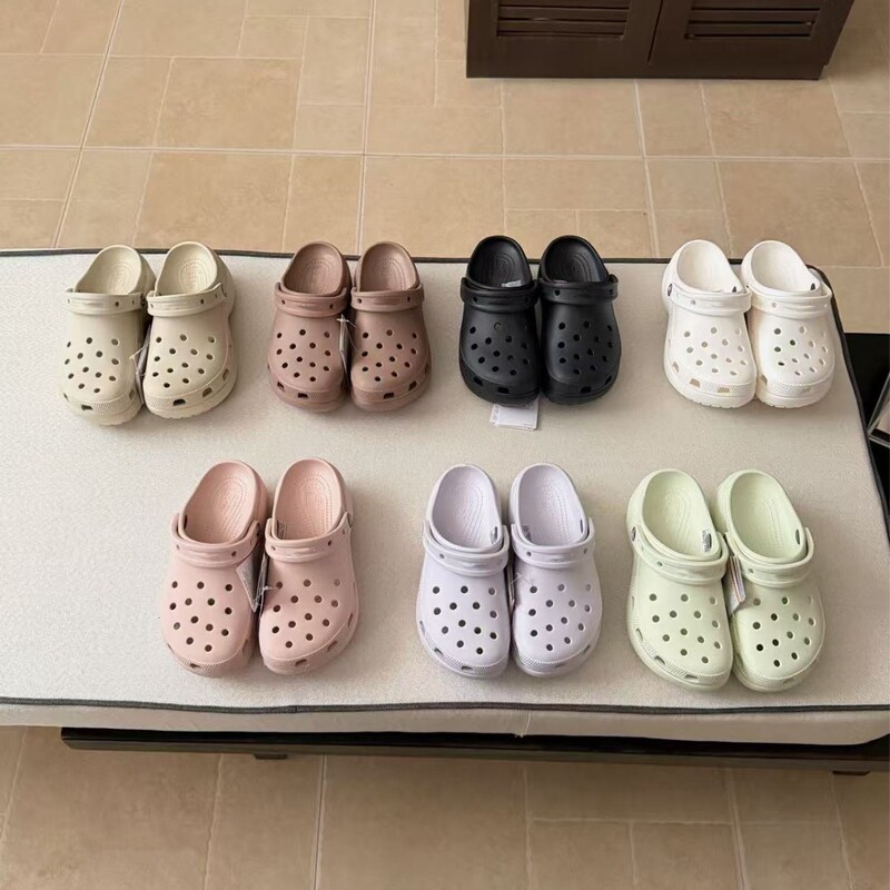 Beach Shoes for Outdoor Wear, Thick-Soled, Soft-Soled, Non-Slip Sandals with a Cloud-Like Feel, New Style Big-Toe Cloud Hole Shoes Beach Shoes for Outdoor Wear, Thick-Soled, Soft-Soled, Non-Slip Sandals with a Cloud-Like Feel, New Style Big-Toe Cloud Hole Shoes