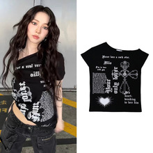 aespa柳智敏同款韩国ILLIO露肩不对称短袖T恤女夏一字肩复古上衣