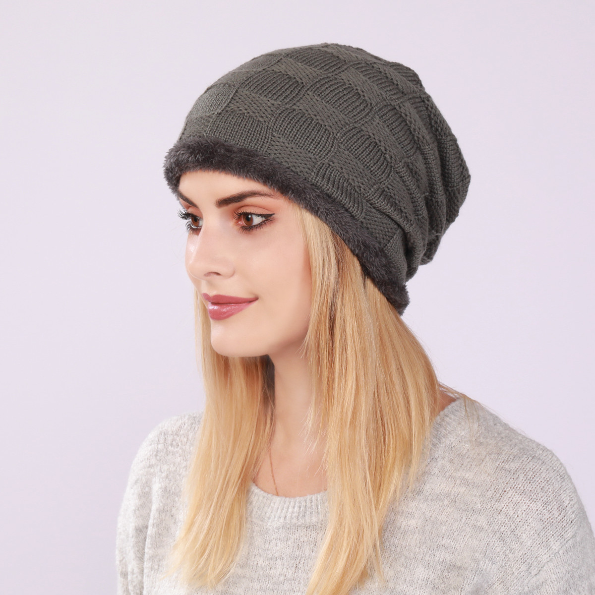 Plissee-Plüsch-Männer-Damen-Pullover-Mützen, gestrickte karierte postpartale Ohrenschützer für Herbst und Winter, warm_voghion.com