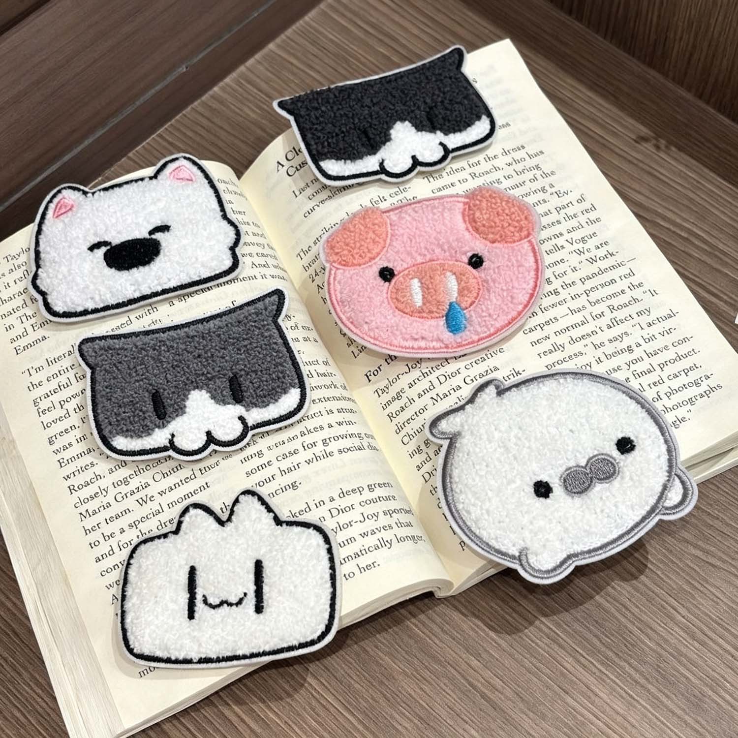 Cute and Adorable Bangs Stickers Cartoon Animal Magic Hair Stickers for Girls' Foreheads, No-Trace Hair Styling Tool Wholesale
