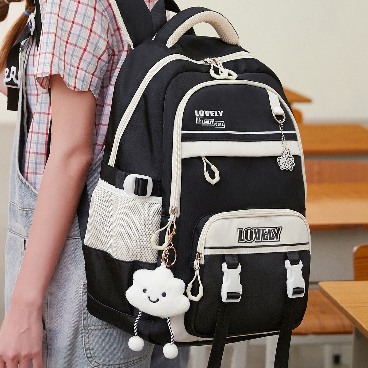 书包女生高中超大容量中学生初中生小学生3-6年级轻便减负双肩包