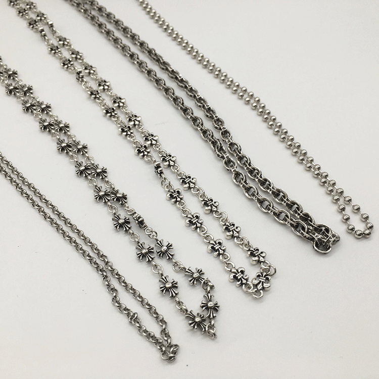 Classic Clover Pendant 10