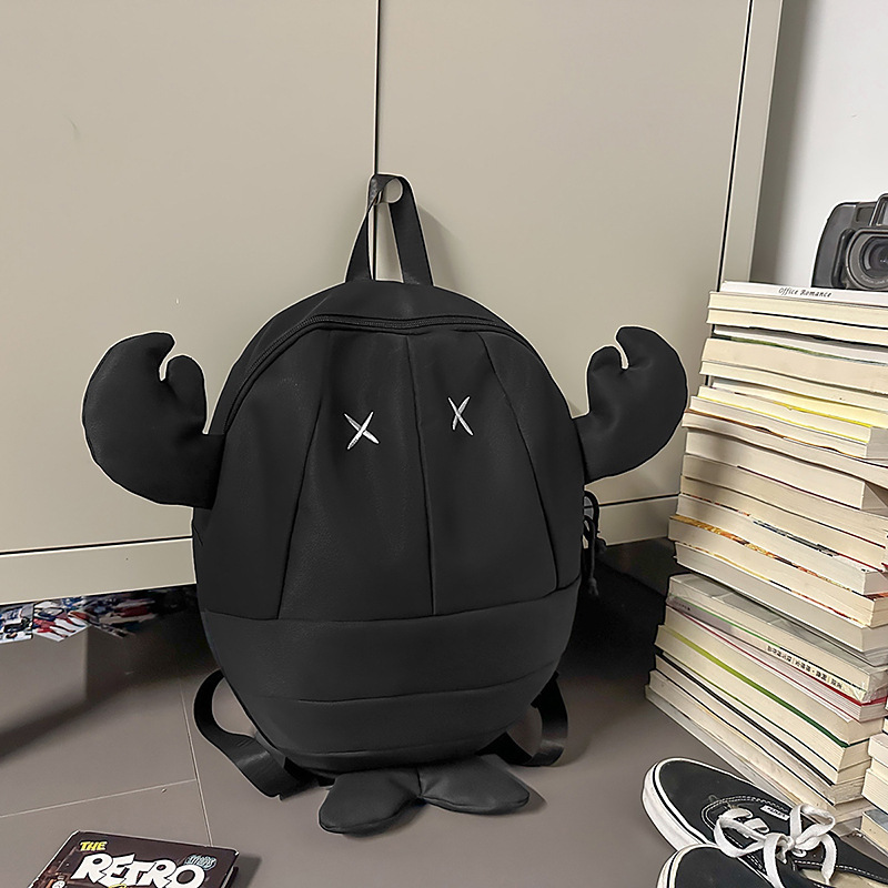 Bolso negro desnudo