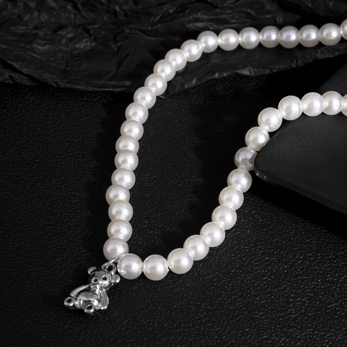 Simple Style Bear Imitation Pearl Alloy Beaded Necklace