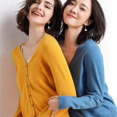2025新款女装早秋V领开衫白色毛衣针织毛衣带扣开衫纯色外套女秋