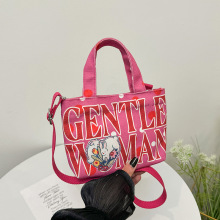 ��ĸС����Ů2026�¿�Gentlewoman�μ�б�淫�����W�t�������ذ�