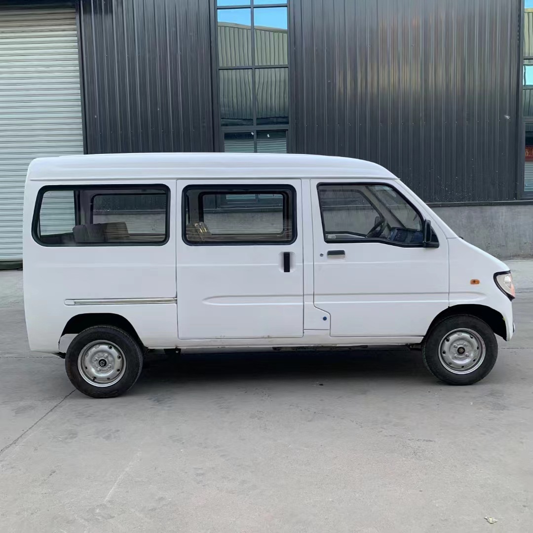 Van Shandong camión eléctrico camión eléctrico de cuatro ruedas camión eléctrico vehículo multipropósito