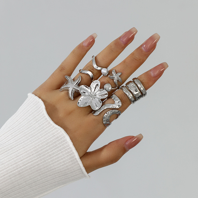 Estilo explosivo transfronterizo europeo y americano, gota de agua brillante, abrazo, anillo abierto, pliegues de metal líquido, anillo cruzado irregular image 12