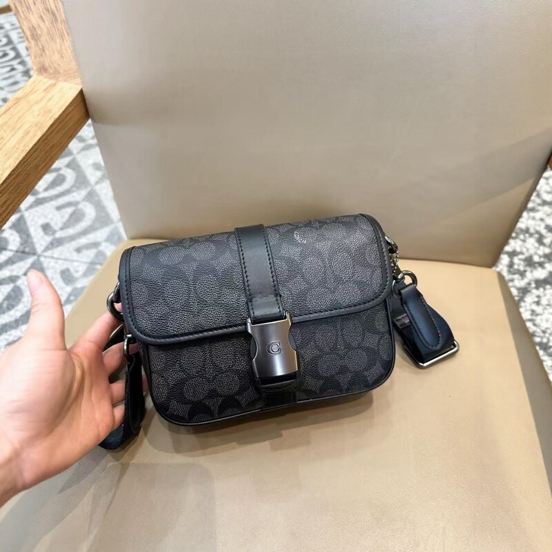 High Version Men's Messenger Bag Genuine Leather Large Capacity League Messenger Bag Flip Bag Single Shoulder Crossbody Men's Bag Big Brand Bag High Version Men's Messenger Bag Genuine Leather Large Capacity League Messenger Bag Flip Bag Single Shoulder Crossbody Men's Bag Big Brand Bag
