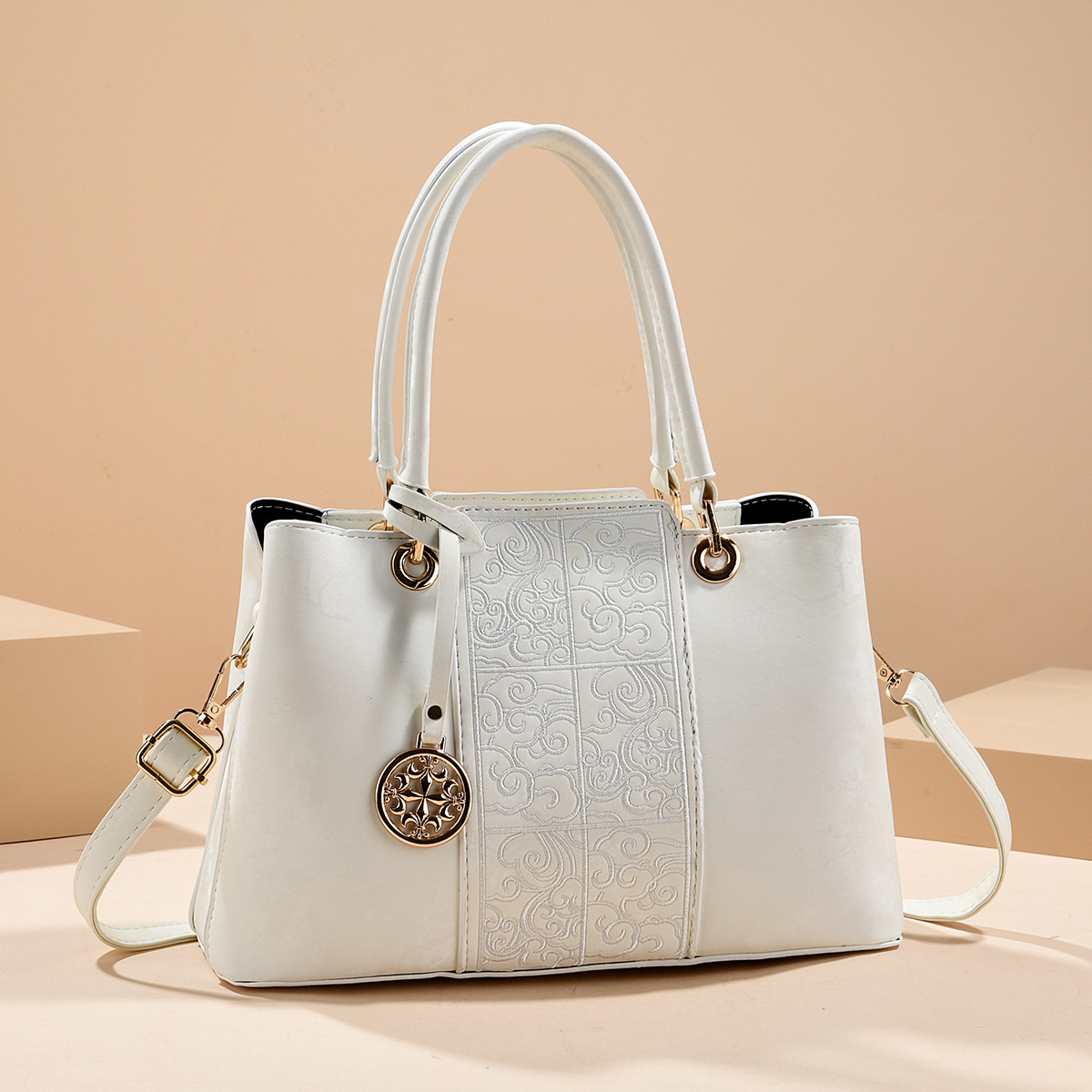 2026 nuevo retro Xiangyun bolso bordado estilo nacional de mujer gran capacidad de viaje mochila para el Día de la Madre para mamá