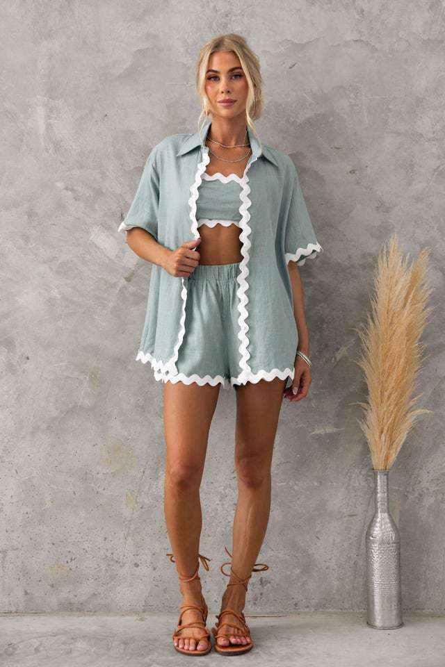 364g Weight Short Sleeve Sleeve Length Spandex, Polyester Fabric Type Shorts Co-ord Set Sets Type 2 Pieces Set Quantity Daily Occasion Turndown Neckline Regular Fit Fit Type Solid Color Pattern Summer, Spring Season Women's Gender Button Design Casual, Simple Style Style Daily Women's Casual Simple Style Solid Color Spandex Polyester Button Shorts Co-ord Set Shorts Sets 无