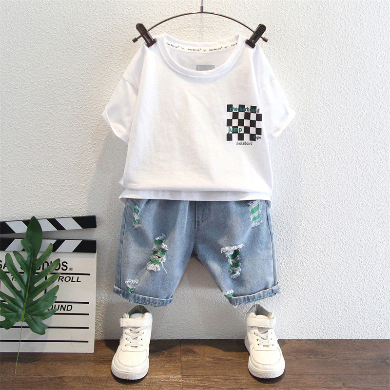 8017 Traje de verano para niños 25 nuevos tesoros para niños ropa extranjera ropa de verano para niños de moda ropa para niños de manga corta fresca y atractiva