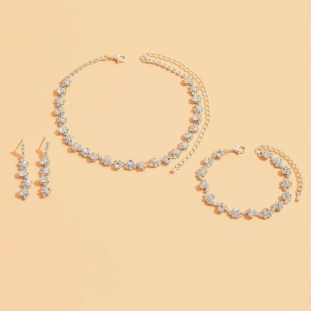 Designer Style Light Luxury and Luxury Bridal Necklace Earrings Bracelet Three Piece Dinner Show Fashion Accessories Pearl Set_voghion.com