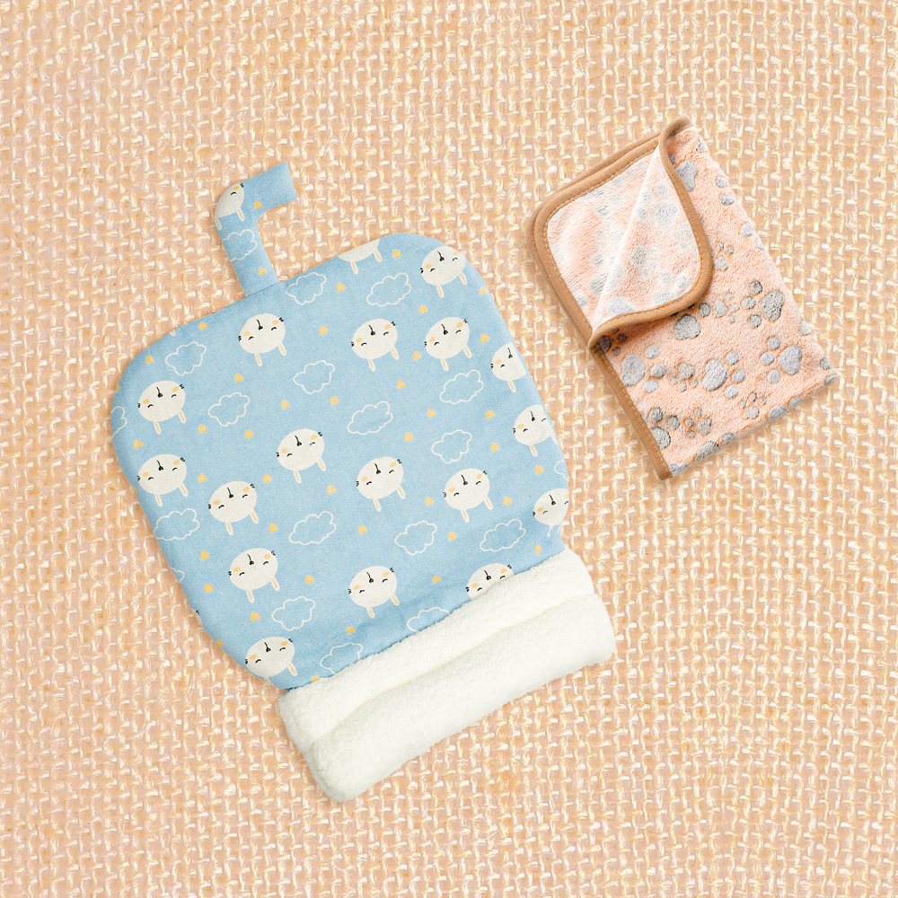 El conejo azul entrega mantas