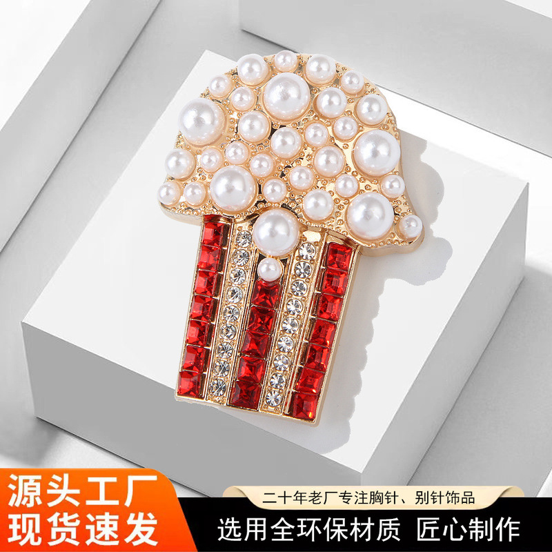 Blue Hao European and American retro baroque style vintage pearl popcorn brooch literary style pin women's wholesale