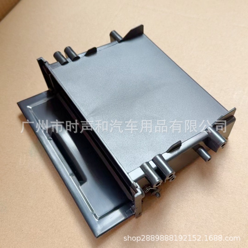 Suitable for Toyota box sundry box car audio modified bag lid storage box single-layer box