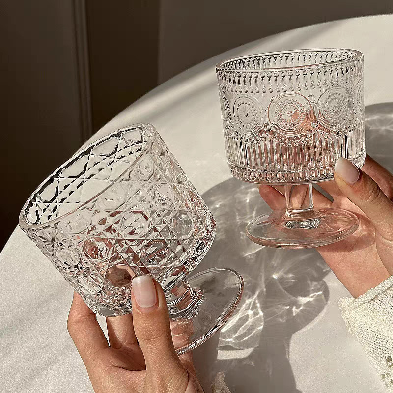 Taza de vidrio de pies cortos medieval taza de bebida fría de jugo casero taza de helado de alto valor de cara taza de helado taza de postre de nicho