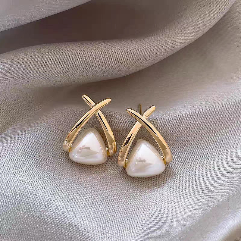 33 # Cross triangle pearl earrings