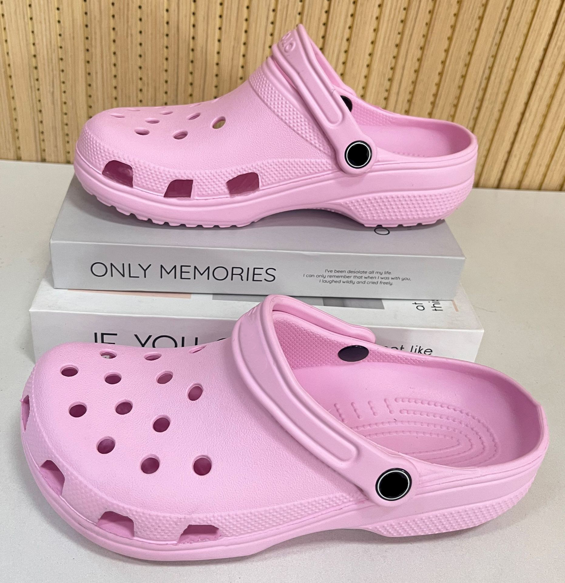 Labeled star [light pink]