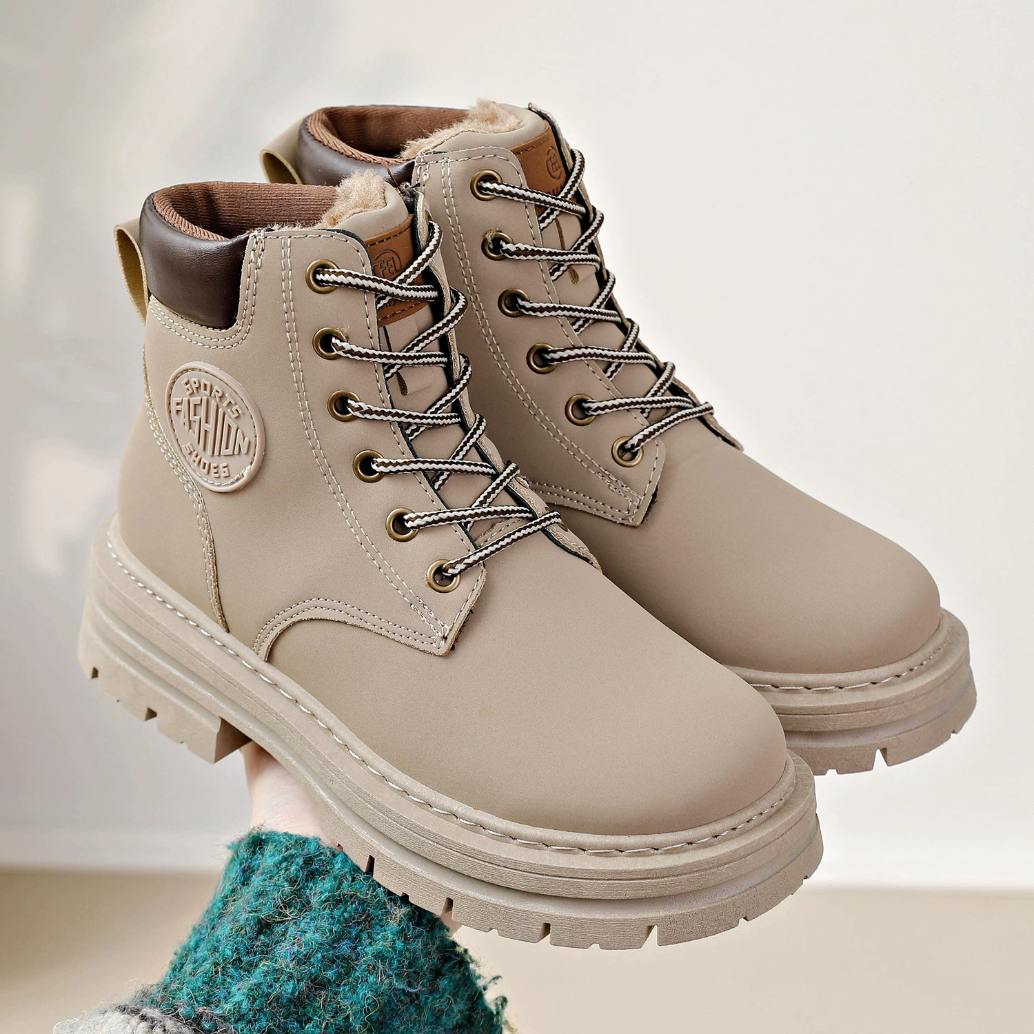 Ботинки (Martens) демисезонные платформенные низкие ботильоны, тёплая подкладка, шнуровка