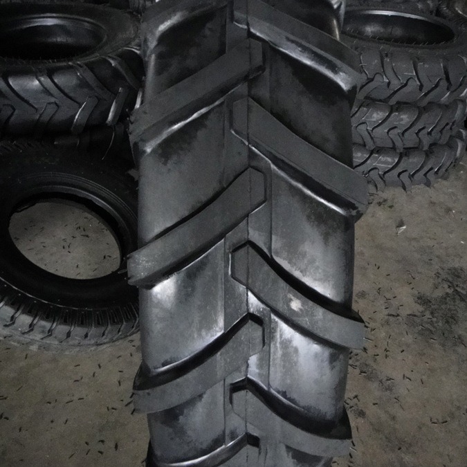 14.9-24 农用拖拉机轮胎 R-1人字花纹厂家供应