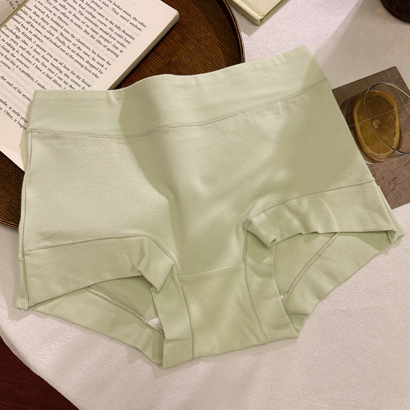 英倫風少女の中腰は柔らかくてモチモチで快適で通気性があります。