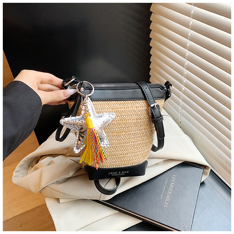 Fashionable straw woven bag for women 2025 summer new trendy woven single-shoulder crossbody women's bag, versatile bucket bag with patchwork undefined