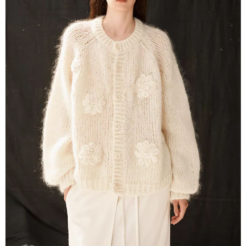 Design Sense 2025 Autum New Mohair Heavy Hand Embroidered Stereo Flower Gentle Romantic Knitted Cardigan Sweater for Women