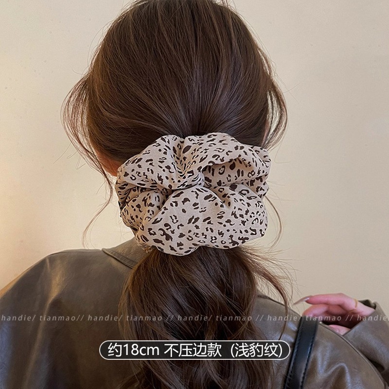 Bolas de cabeza de intestino grueso anillo de cabello de alta sensación de flores de cabello 2026 nuevo disco de cabello cuerda de cabello anillo de cabello de mujer joyas de cabello