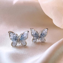 グラデーション水晶蝶ピアスs925銀針アンドロメダ風イヤリングフレッシュで甘い大衆デザイン高級感耳飾り