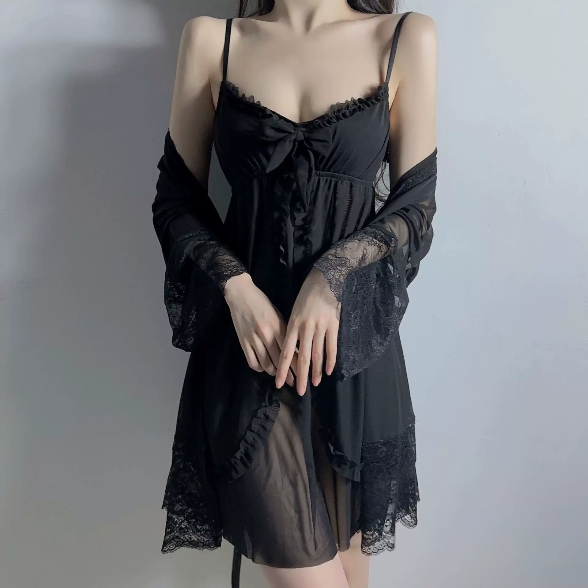 性感情趣三件套纯欲风荷叶边蕾丝诱惑开叉设计家居服吊带睡裙套装