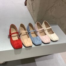 �q��͹�һ�ֿ۷��^�������ЬŮ2026�����¿����ٴ����ưЬ