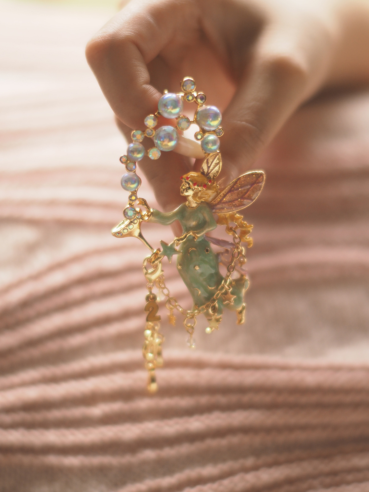 Bubble fairy Angel wine glass enamel craft handmade vintage medieval vintage brooch corsage in stock wholesale