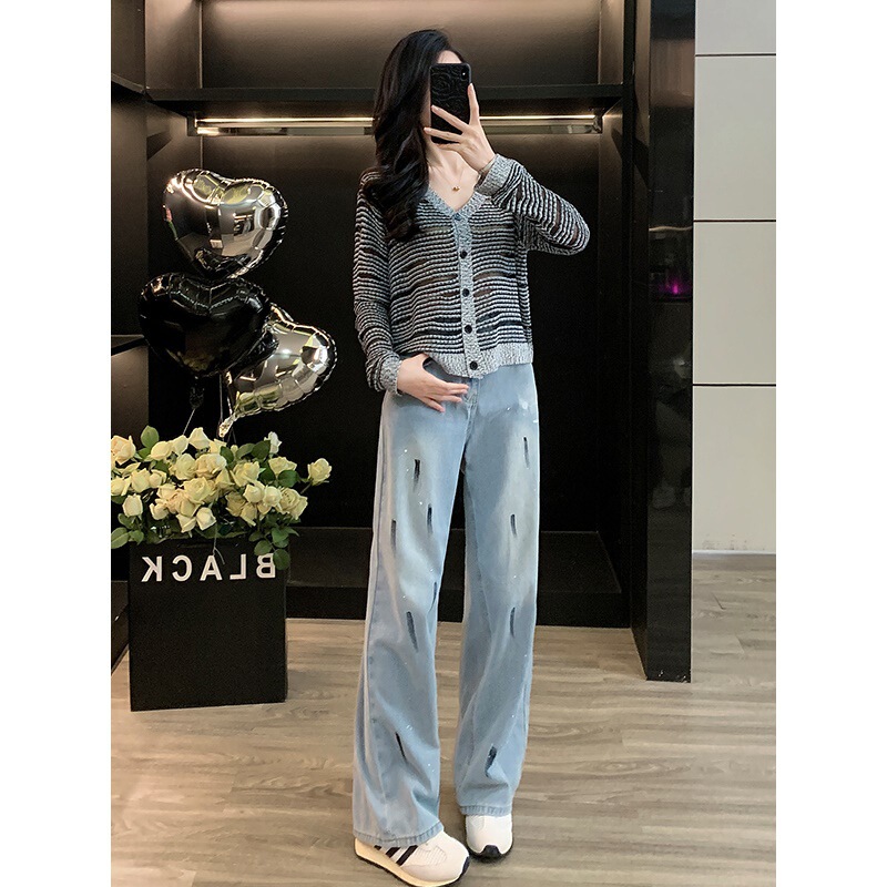 Autumn Outfit Set with Trendy Age-Reducing Knit Top and Straight-Leg Jeans Casual Two-Piece Set for Women