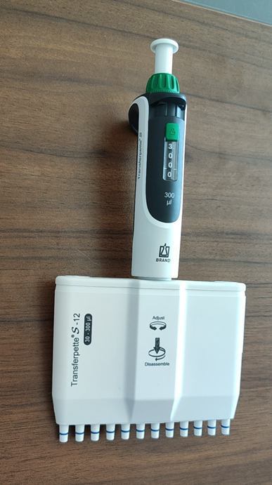 普兰德brand 10-100ul 12道手动数字可调量程移液器 705928