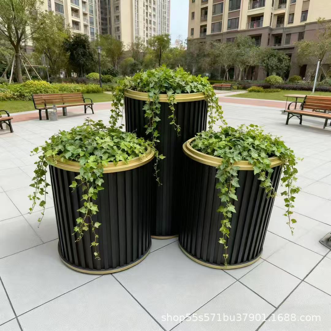 Barrera de hierro forjado al aire libre tanque de flores de acero inoxidable combinación caja de plantación rectangular departamento de ventas plaza carretera municipal