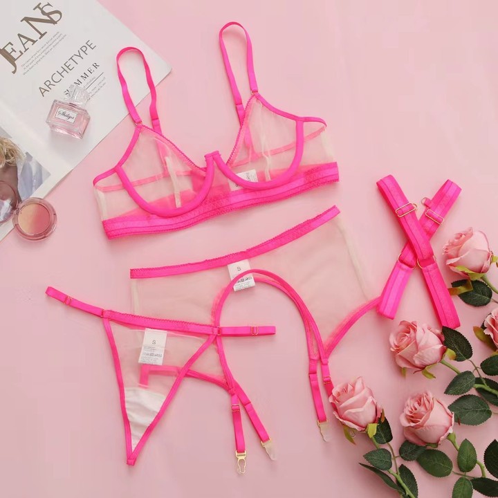 로즈 레드