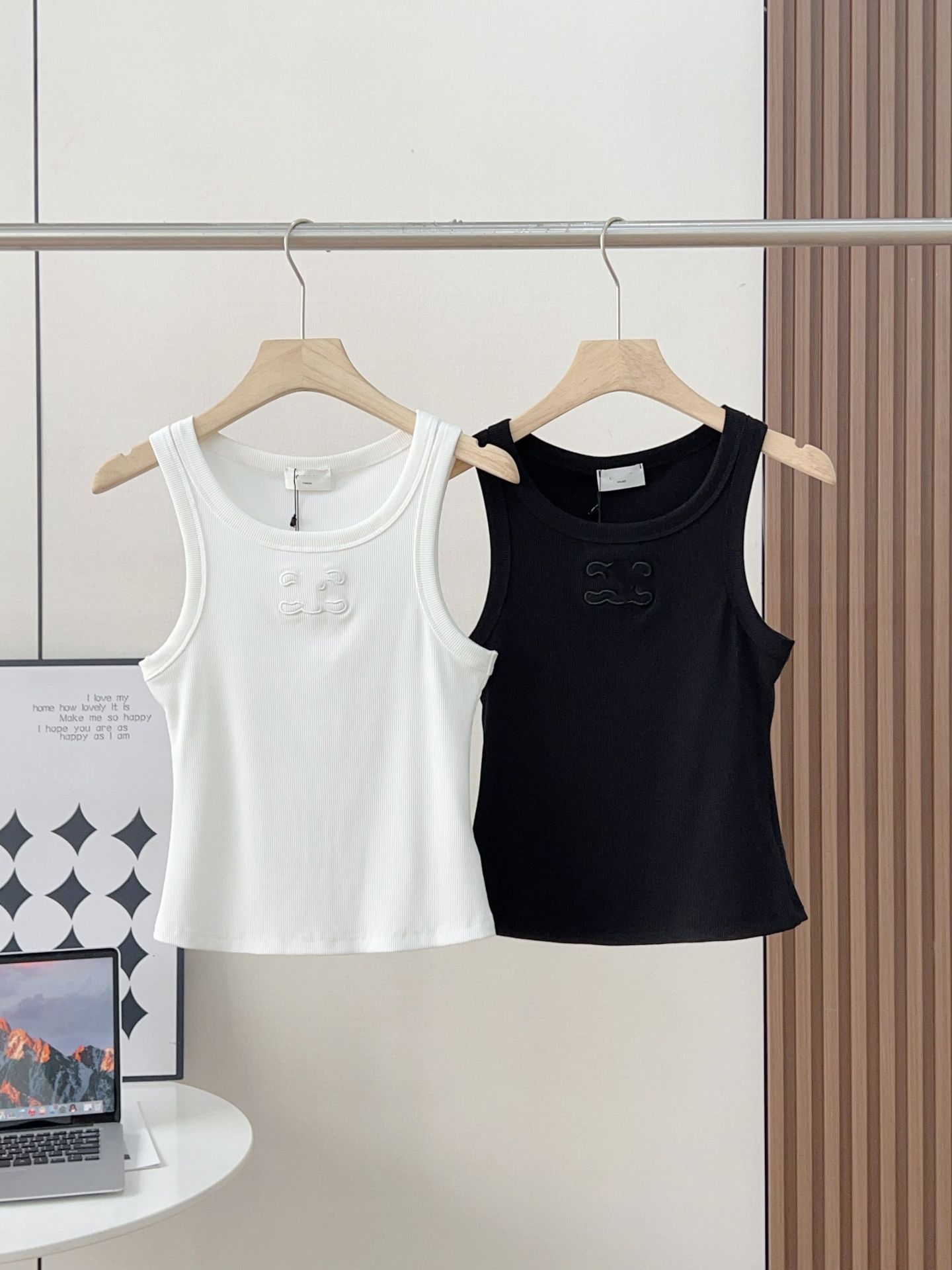 Qadın üçün qabırğalı trikotaj idman üstü, slim fit