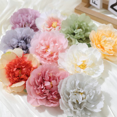 牡丹の花の頭の唐風の髪飾りのアクセサリーをシミュレーションします。