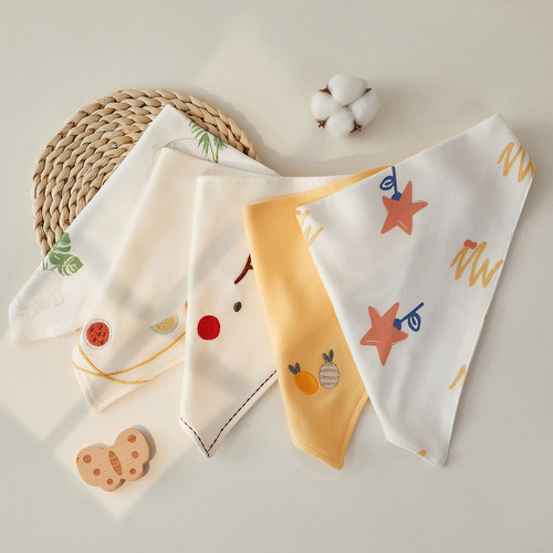Newborn triangle towel pure cotton baby saliva towel baby scarf neck gauze small bib spring, summer, autumn and winter four seasons