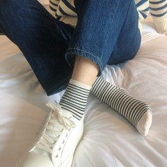 Women's Spring and Summer New Socks, Colorful Striped Breathable Ins Cotton Socks, Short Socks for Slimming, Mid-Calf Socks, Student Fashionable and Versatile