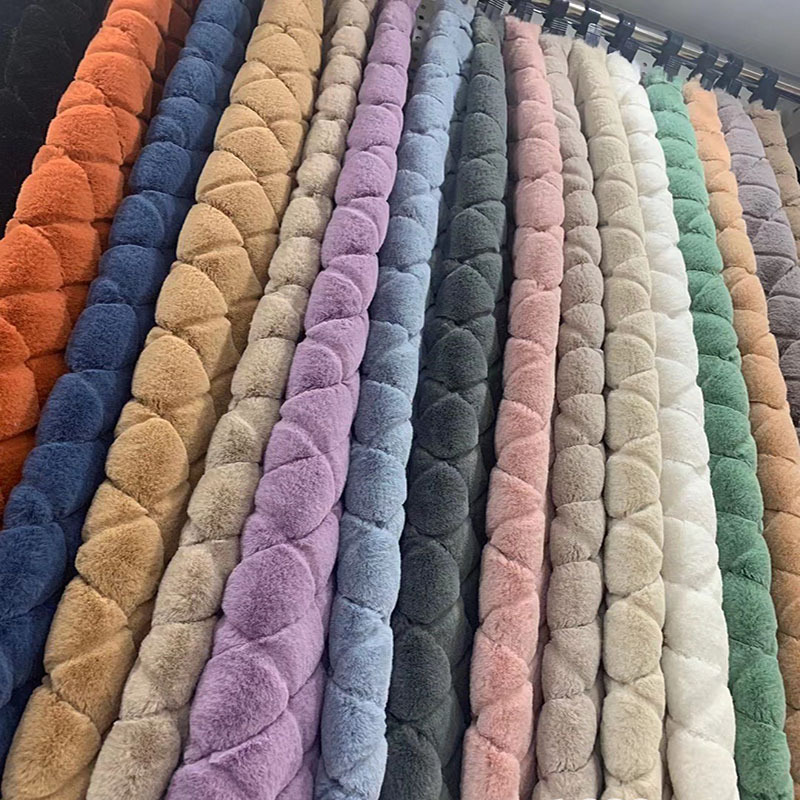 家用靠垫抱枕面料秋冬季时尚保暖外套面料仿皮草家具家纺面料批发