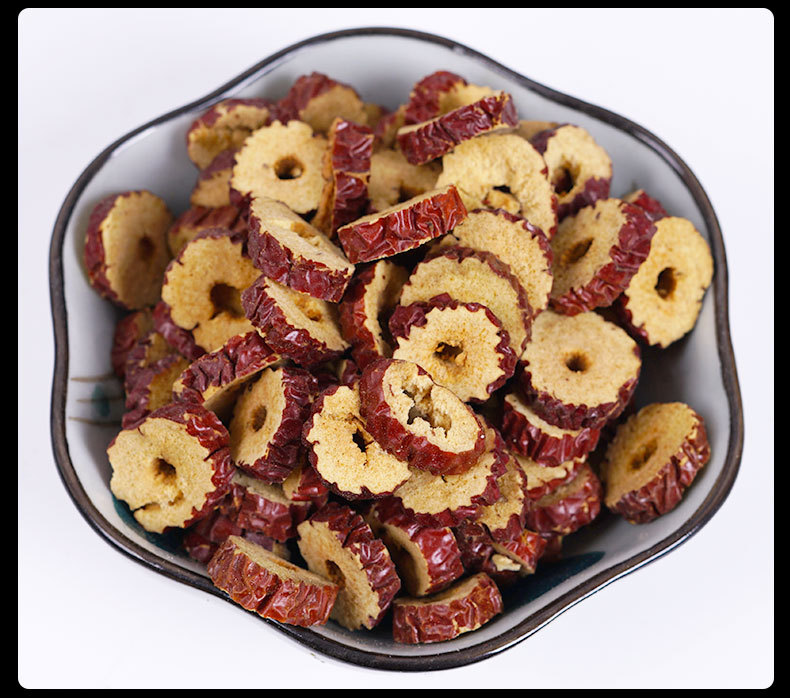 Red Jujube Slices (Ziziphus jujuba) — Dried Seedless Jujube Rings for Tea & Soup, 80g Jar preparation