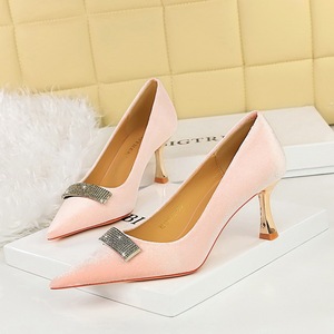 1818-K67 European and American style banquet women's shoes, high heels, suede shallow mouthed pointed metal rhinest