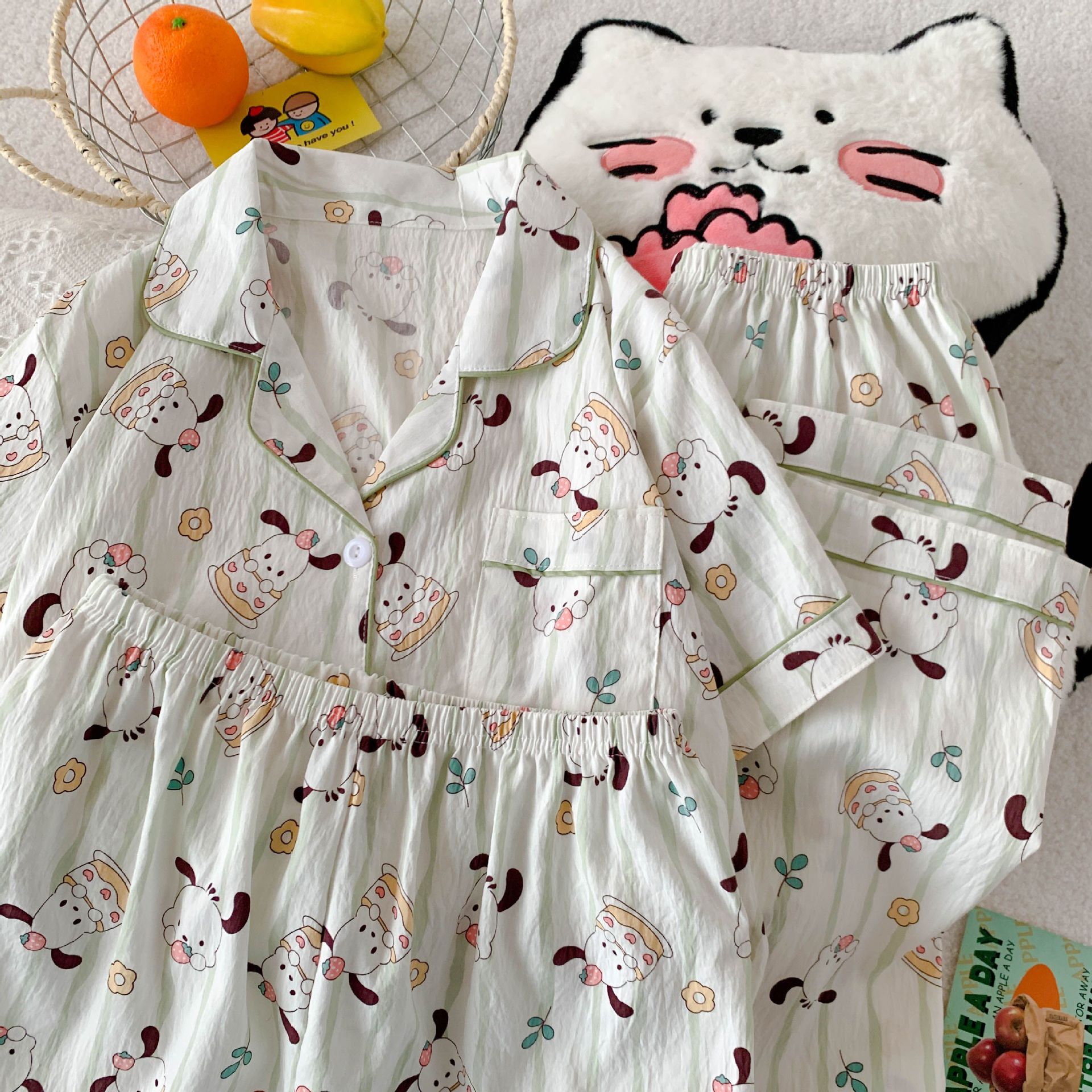 Vietnam transfronterizo al por mayor pantalones cortos de manga corta de verano pijamas de tres piezas mujeres lindas y cómodas servicio a domicilio de algodón en la nube