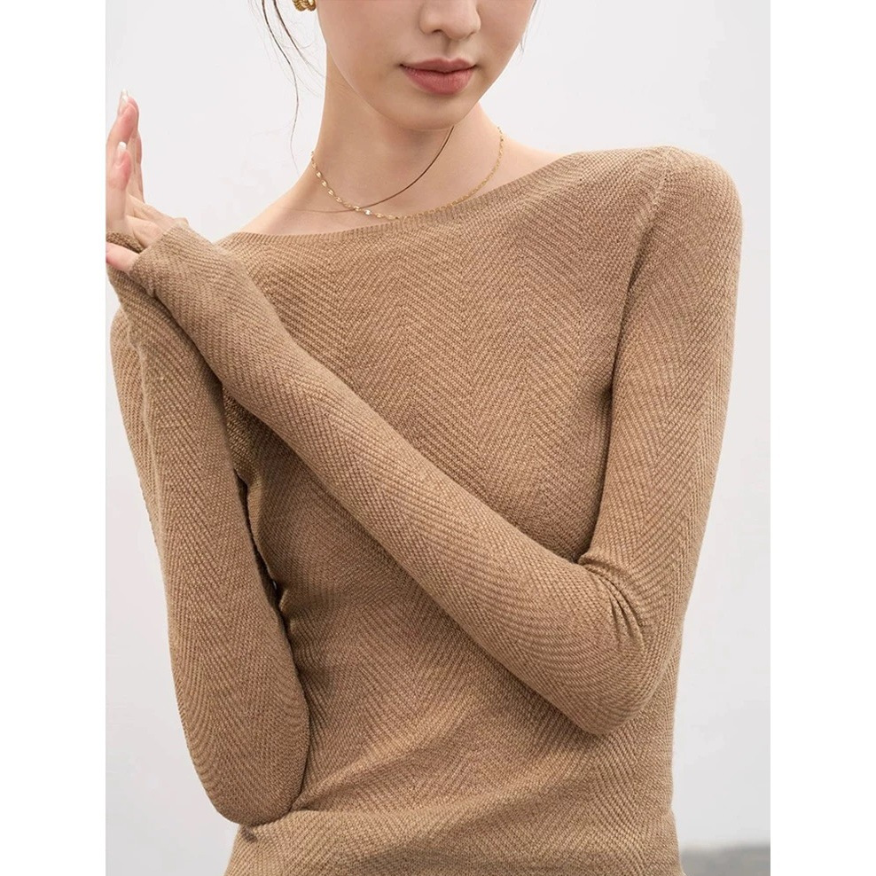 French-Style Off-Shoulder Knitted Base Sweater for Women, Autumn and Winter Slim-Fit Soft Herringbone Pattern Top