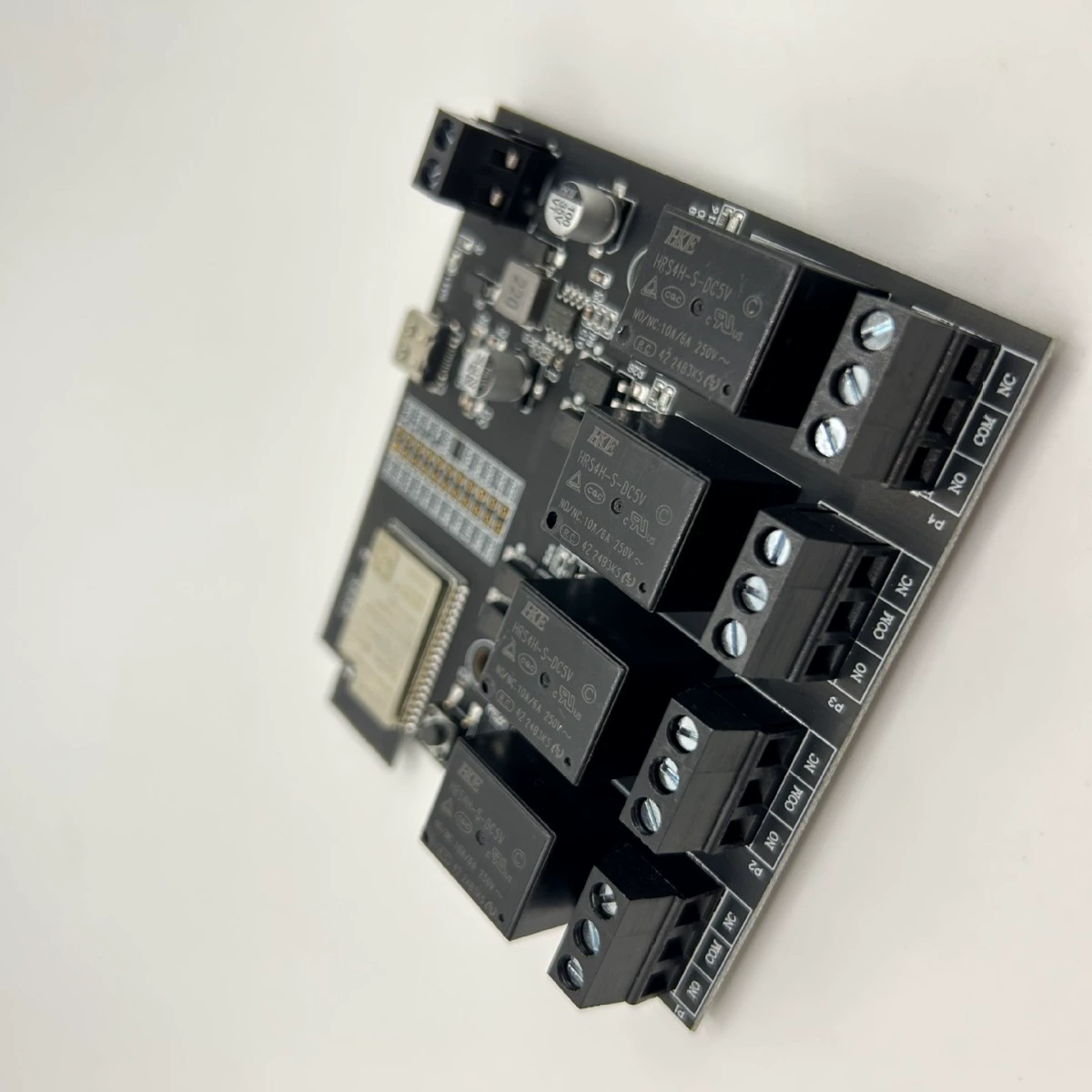 T-Relay ESP32 Четыре дорожки DC 5V реле Интернет реле реле