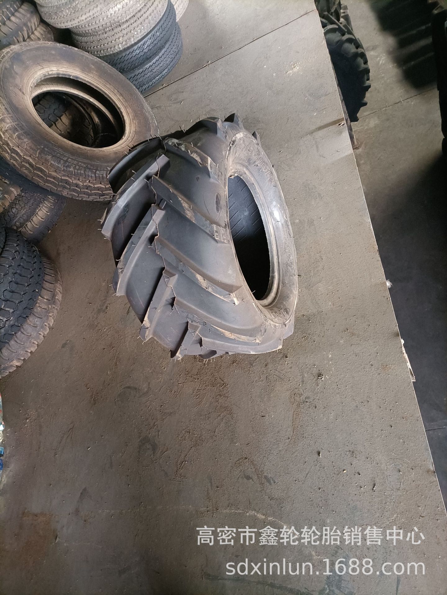供应23X10.50-12 26X12.00-12 25x10-12 25x8-12小型农业机械轮胎